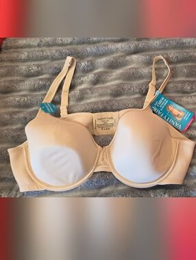 Vanity Fair Body Caress Seamless Underwire Bra NWT 42C Tan/Nude